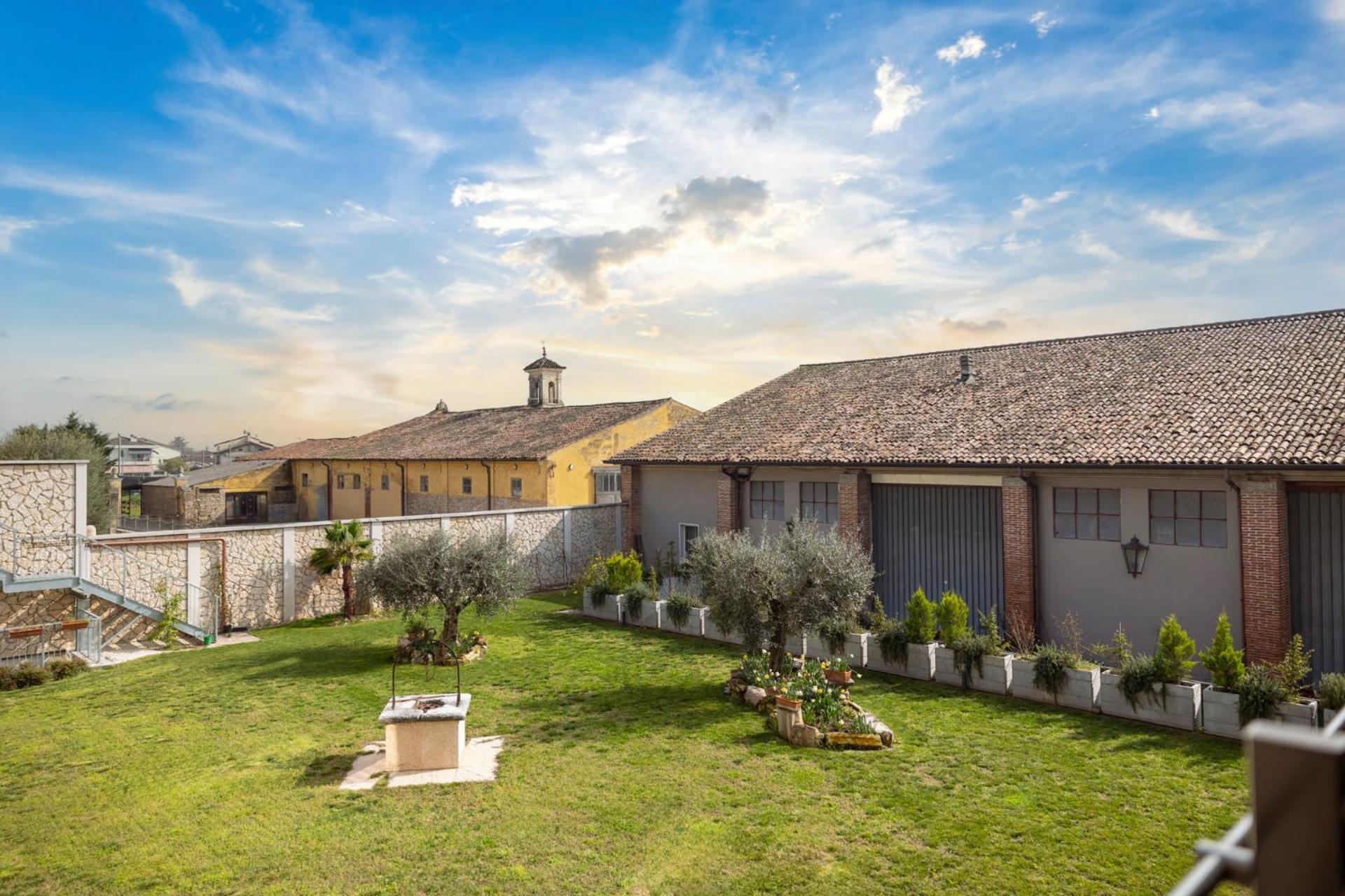 Hotel La Caporala Castel d'Azzano Eksteriør bilde